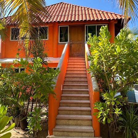 Bungalows Tree Tops - Adults Only Zihuatanejo Exterior photo