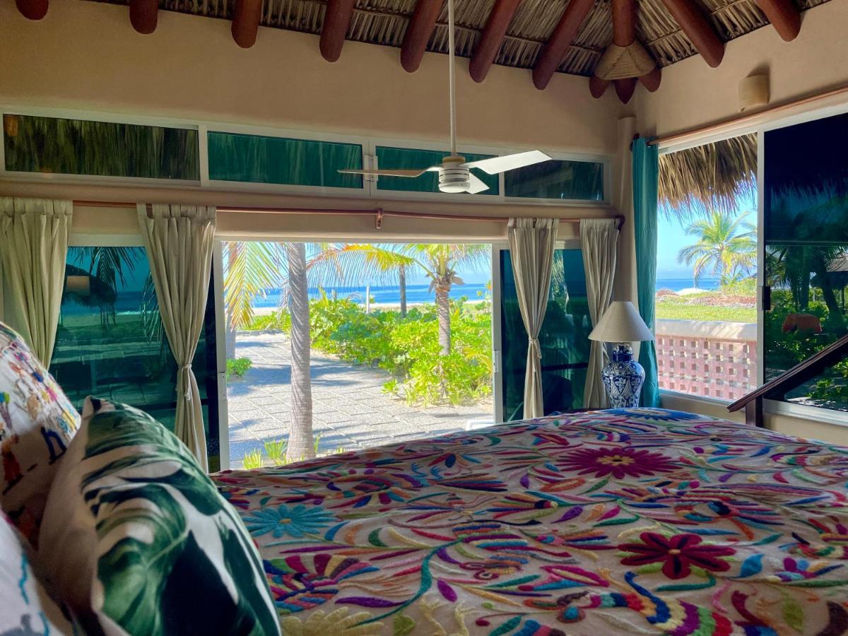 Bungalows Tree Tops - Adults Only Zihuatanejo Exterior photo