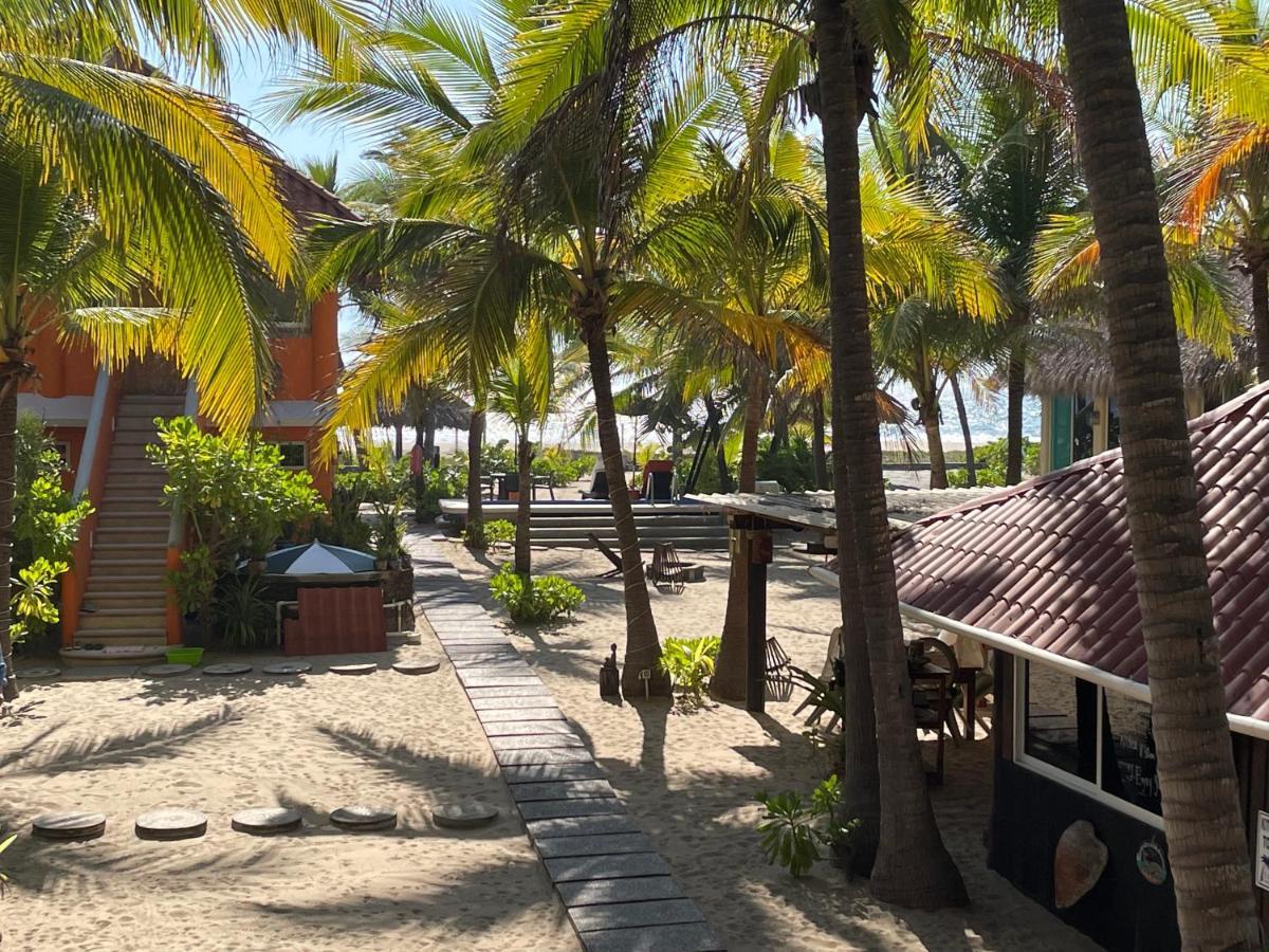 Bungalows Tree Tops - Adults Only Zihuatanejo Exterior photo