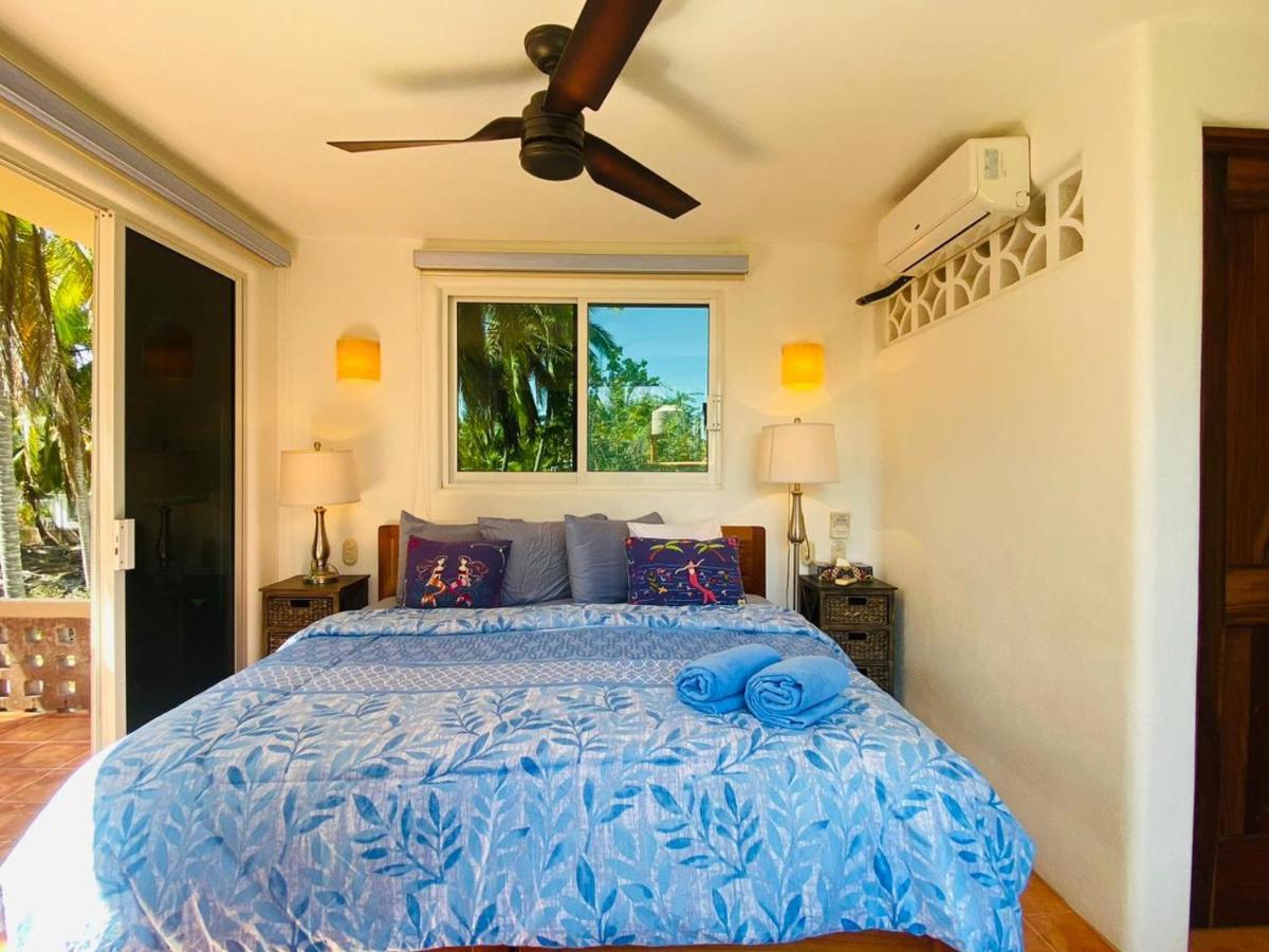 Bungalows Tree Tops - Adults Only Zihuatanejo Exterior photo