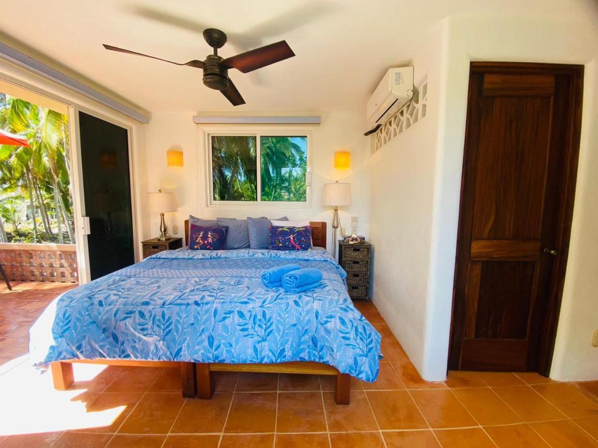 Bungalows Tree Tops - Adults Only Zihuatanejo Exterior photo