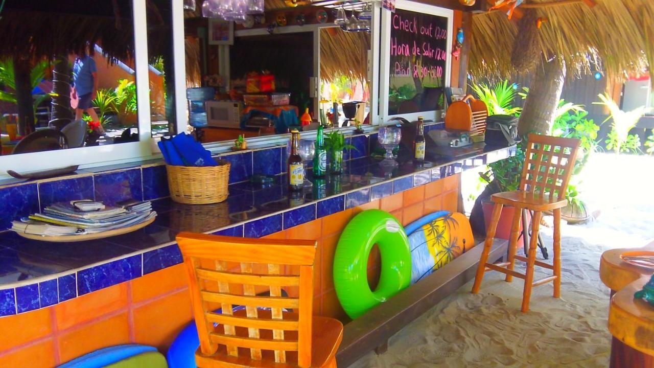 Bungalows Tree Tops - Adults Only Zihuatanejo Exterior photo